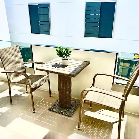 Apartment Vacarly
